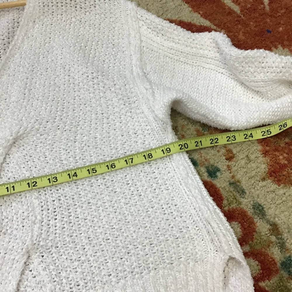 Free People Coco V-Neck Knit Sweater in White Oversized XS Beach Cottage - Picture 5 of 9